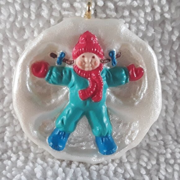Hallmark Miniature Ornament- Snow Angel, 1990 - Picture 1 of 4